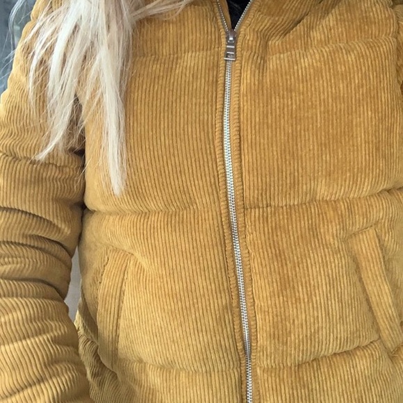 ✨NEW✨ Corduroy Puffer Jacket - Mustard - Picture 2 of 3